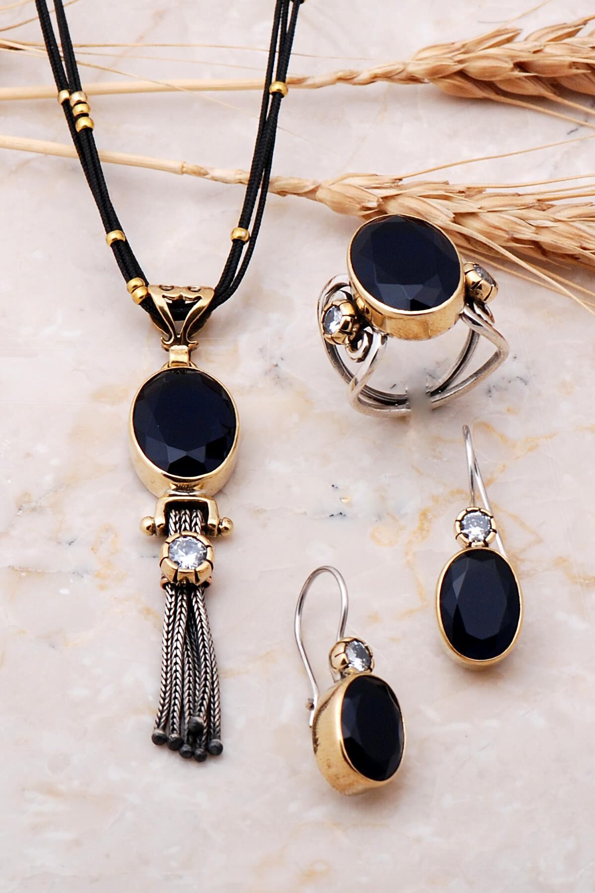 Safir Taşlı Tasarım Gümüş Set 1895