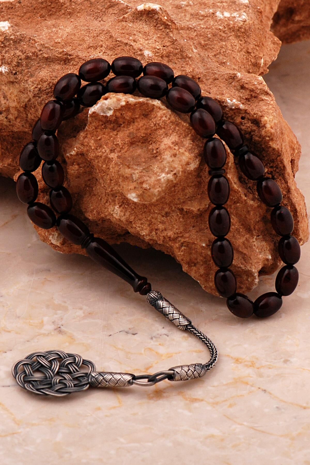 Usta İşi Sürmeli Ateş Kehribarı Kazaziye İşlemeli Gümüş Tesbih 354