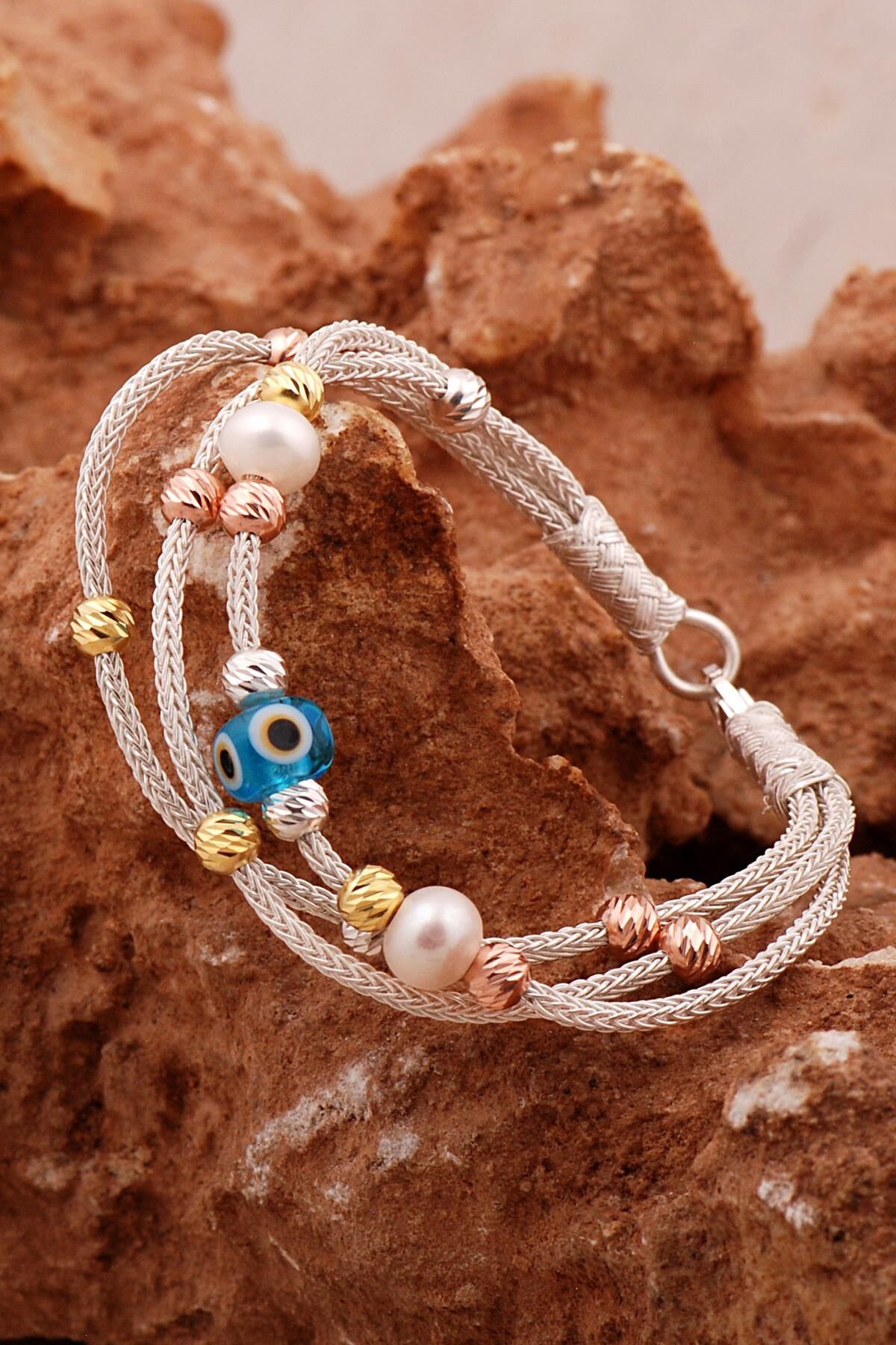 Dorika Kazaziye İşlemeli İnci ve Nazar Boncuklu 1000 Ayar Gümüş Bileklik 4595