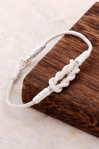 Kazaziye İşlemeli Sonsuzluk El Sarması Gümüş Bileklik 3261