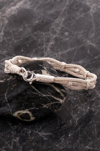 Kazaziye İşlemeli Elişi Tasarım Gümüş Bileklik 4756