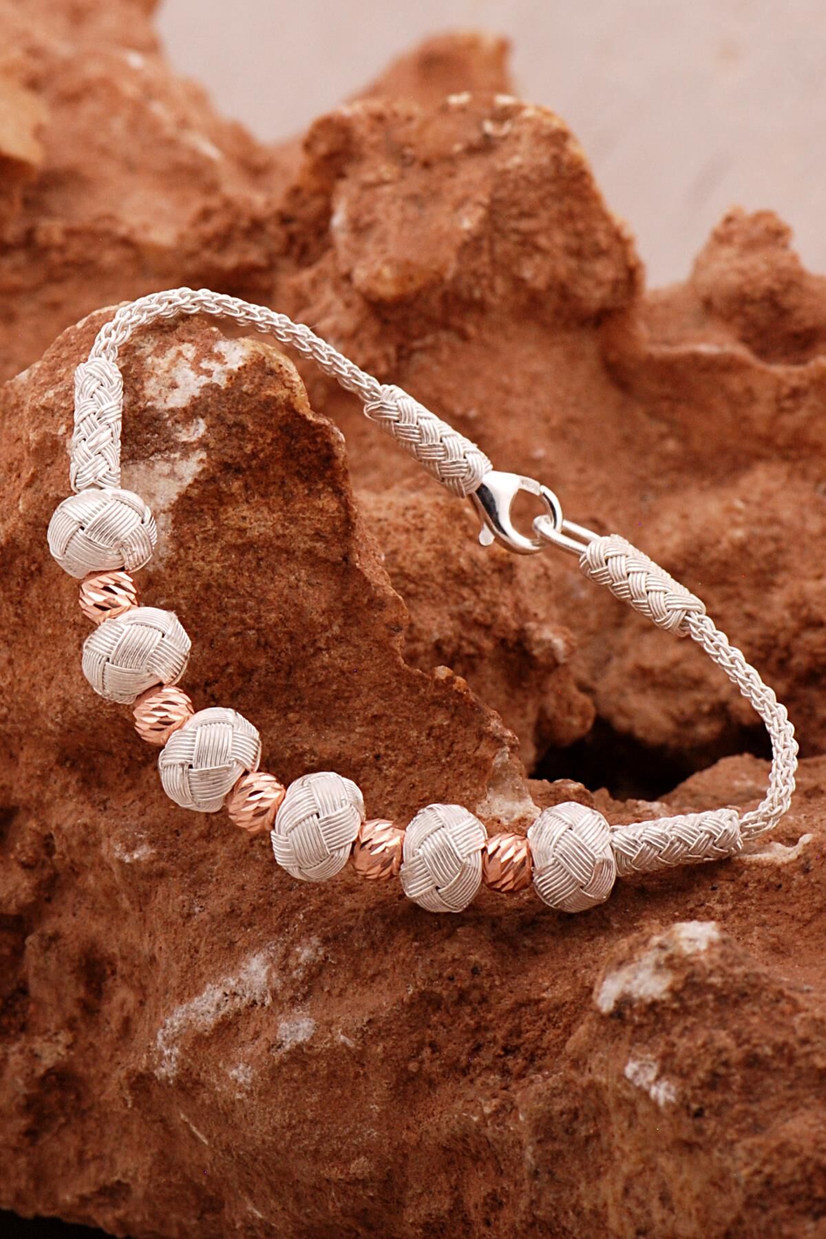 Dorika Kazaziye İşlemeli Tasarım Rose Toplu 1000 Ayar Gümüş Bileklik 4600