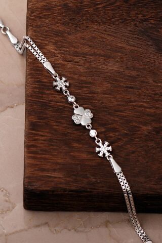 Yonca Kar Tanesi Rodyumlu 925 Ayar Gümüş Bileklik 4928