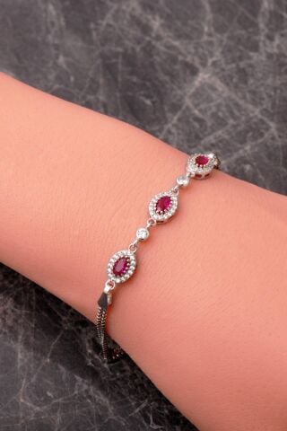 Yakut Taşlı Rodyumlu 925 Ayar Gümüş Oval Bileklik 4929