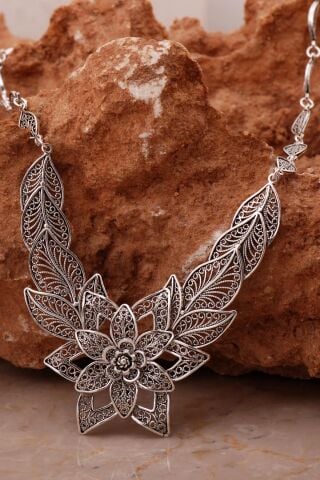 Lotus Çiçeği Telkari İşlemeli Gümüş Gerdanlık Kolye 8007