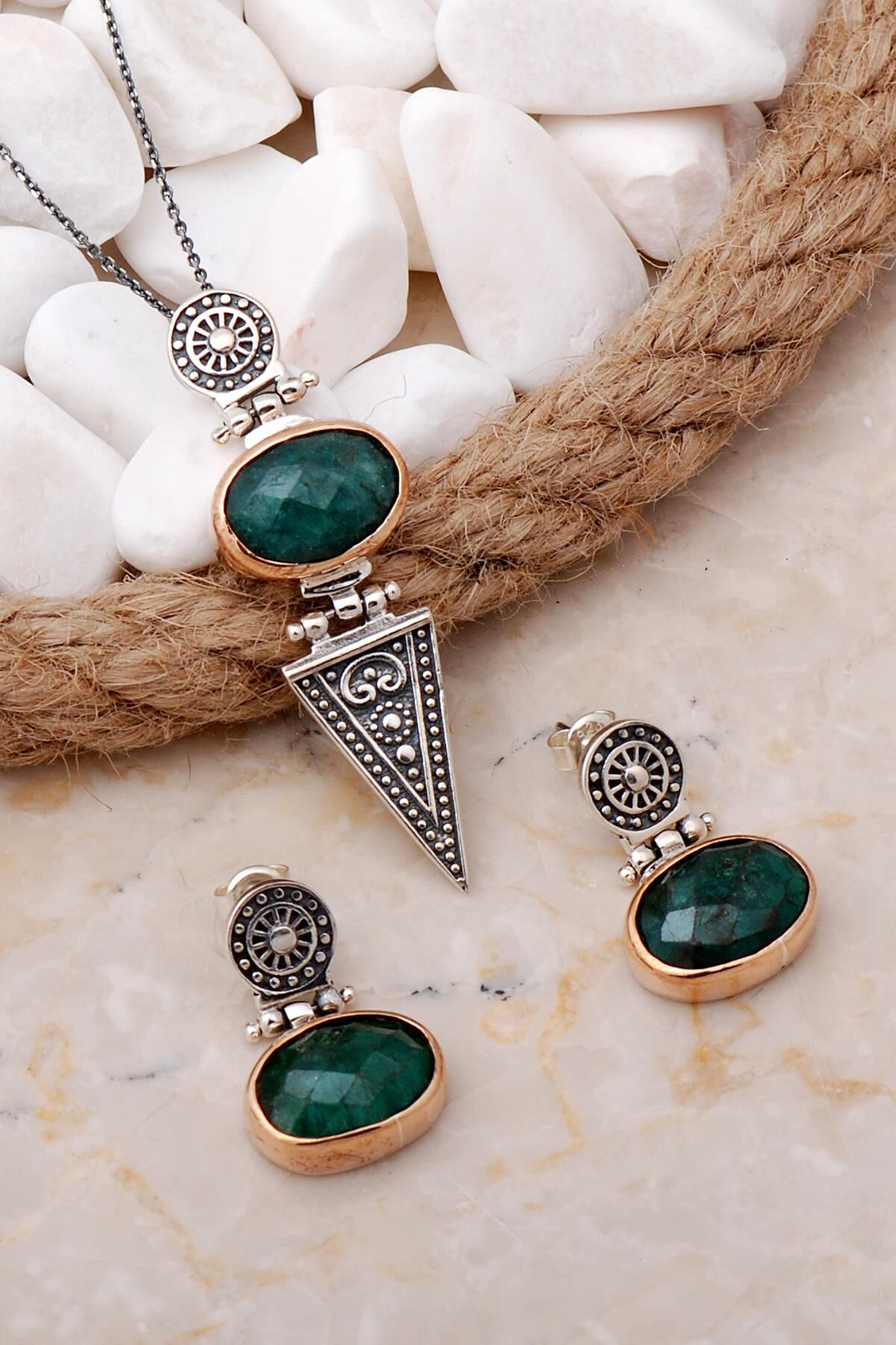 Kök Zümrüt Antik Tasarım Elişi Gümüş Set 2101