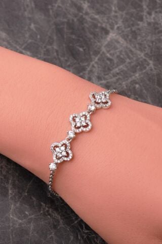 Işıltılı Yonca Rodyumlu 925 Ayar Gümüş Bileklik 4939