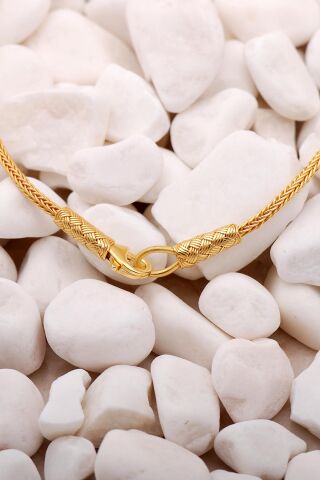 Kazaziye İşlemeli Altın Yaldızlı 50 Cm Gümüş Zincir Kolye 7392