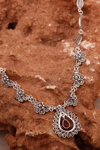 Yakut Damla Telkari İşlemeli Gümüş Gardanlık Kolye 8016