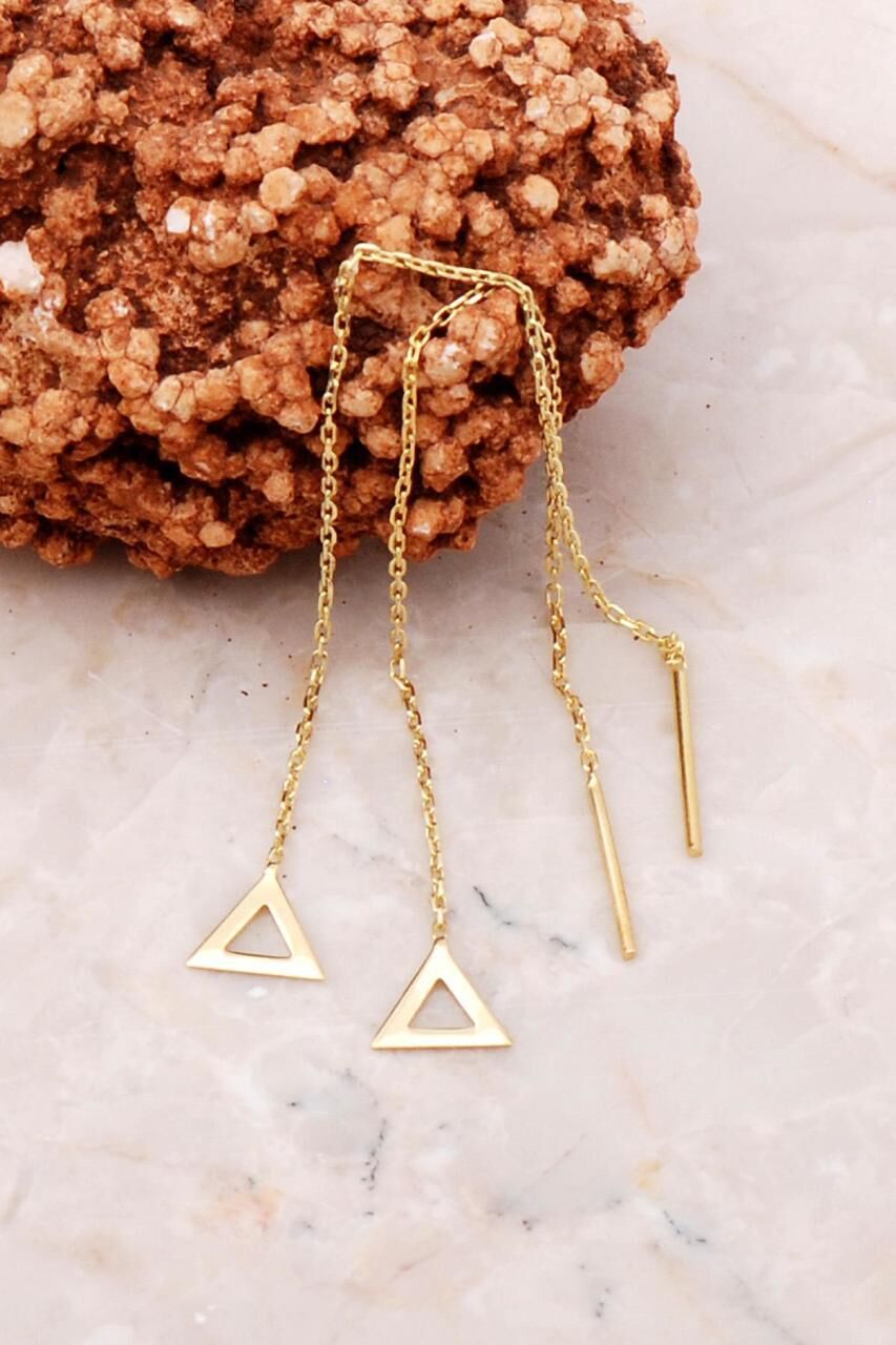 Üçgen Altın Yaldızlı Gümüş Zincir Küpe 5194