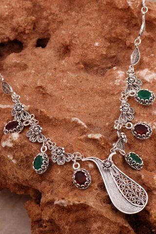 Zümrüt Yakut Telkari İşlemeli Gümüş Gerdanlık Kolye 8017