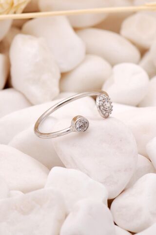 Taşlı Rodyumlu Gümüş Minimal Yüzük 3223