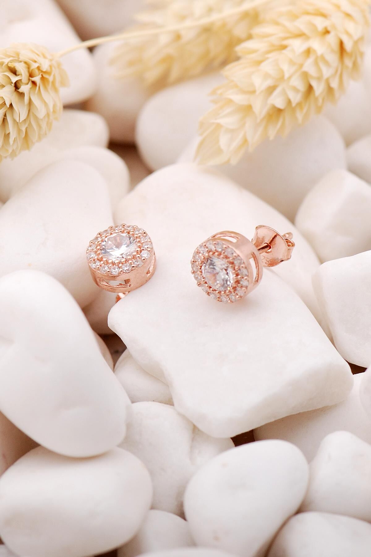 Elmas Montürlü Rose Gümüş Küpe 5570