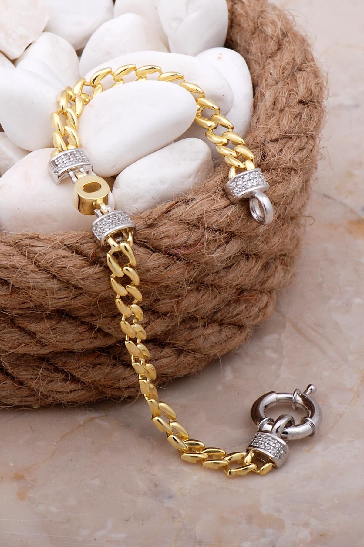 O Harfli Gurmet Altın Yaldızlı Gümüş Bileklik 4075