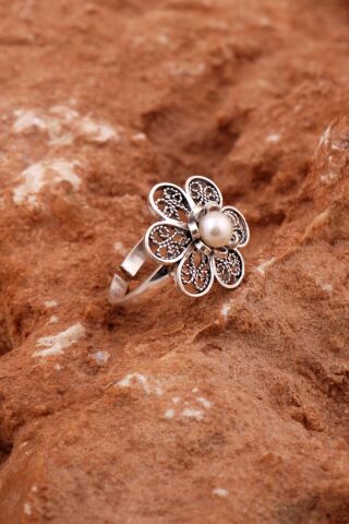 İnci Taşlı Telkari İşlemeli Gümüş Çiçek Yüzük 5816