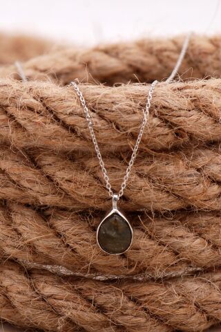 Doğal Labradorit Taşlı Damla Mini Rodyumlu Gümüş Kolye 7736