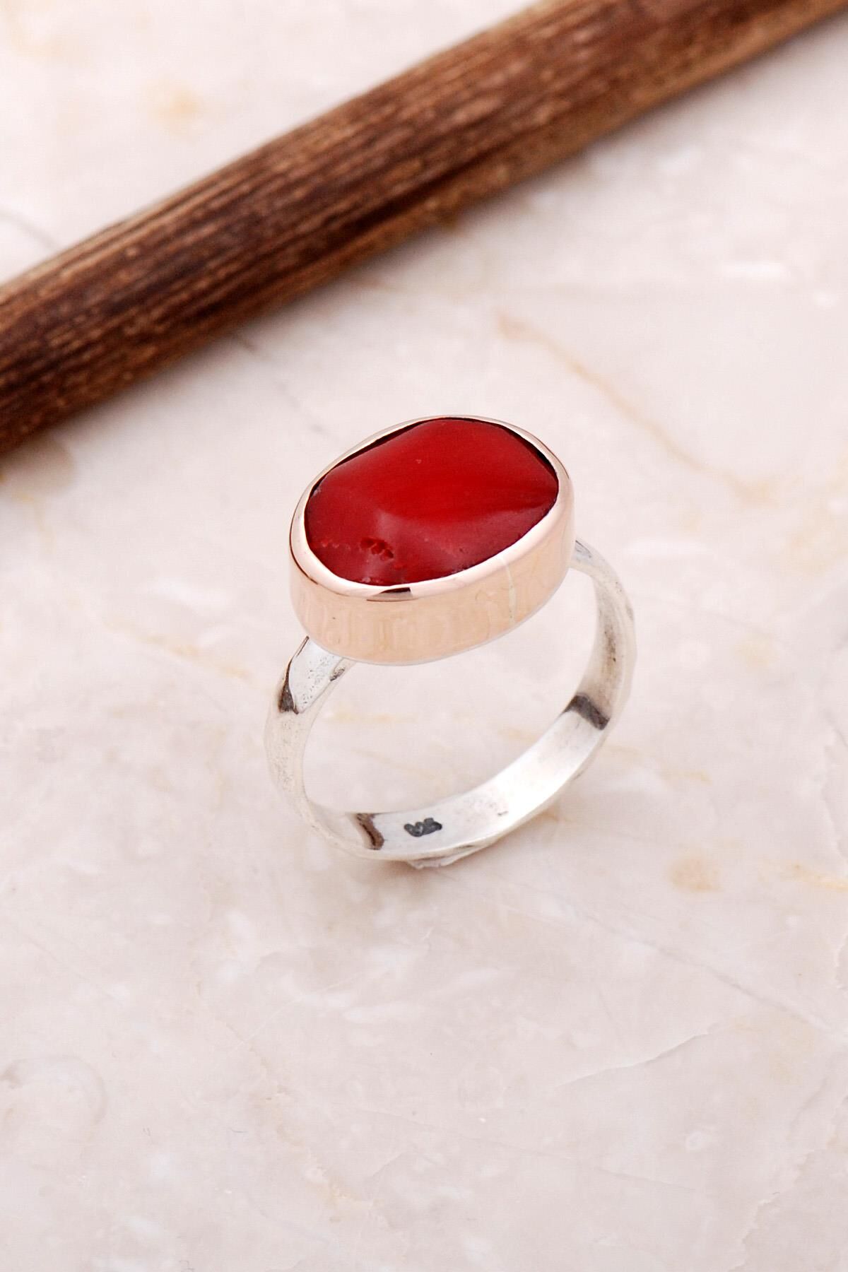 Mercan Taşlı Elişi Trend Tasarım Gümüş Yüzük 3052