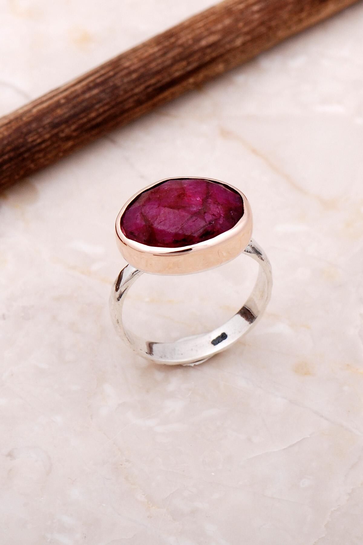 Kök Yakut Elişi Trend Tasarım Gümüş Yüzük 3054