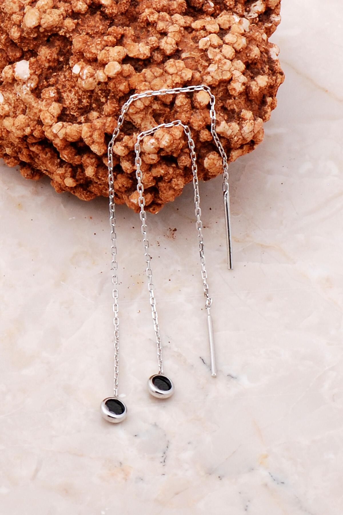 Onix Taşlı Gümüş Zincir Küpe 5215