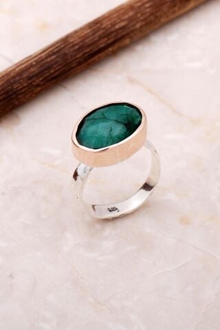 Kök Zümrüt Elişi Trend Tasarım Gümüş Yüzük 3055