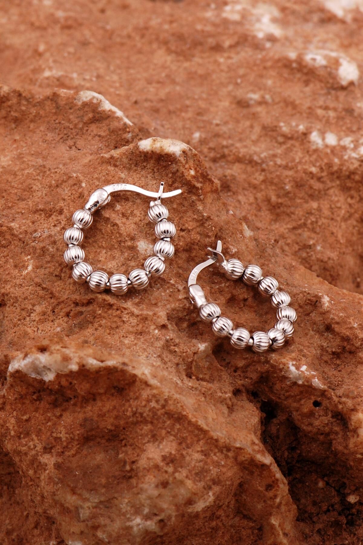 Toplu Rodyumlu Gümüş 16 Mm Halka Küpe 6896