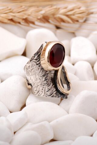 Kök Yakut Taşlı Çekiç Dövme Elişi Gümüş Yüzük 3474