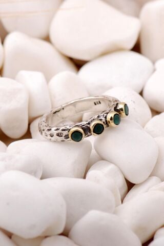 Kök Zümrüt Taşlı Elişi Gümüş Yüzük 3478