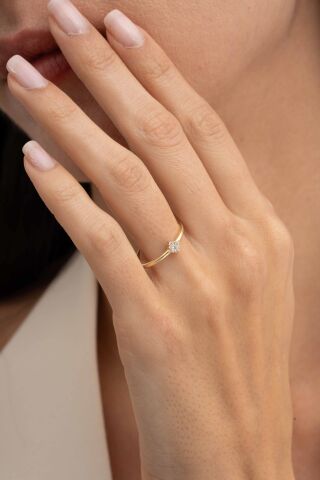 Taşlı Kare Altın Kaplama Gümüş İnce Yüzük 5968