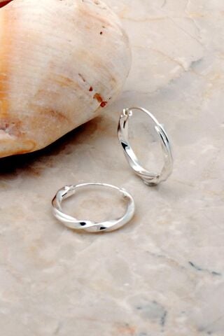 Burgu 13 Mm Rodyumlu Gümüş Şarnel Halka Küpe 5239