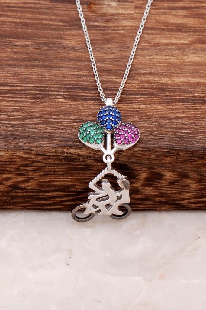 Mutluluktan Uçan Aşıklar Bisikletli Gümüş Kolye 2368