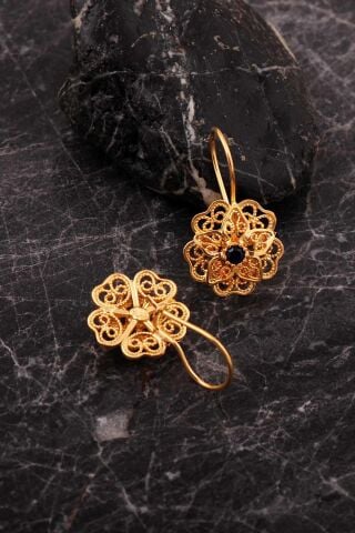 Safir Taşlı Telkari Elişi Altın Kaplama Gümüş Çiçek Küpe 7250