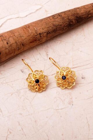 Safir Taşlı Telkari Elişi Altın Kaplama Gümüş Çiçek Küpe 7250