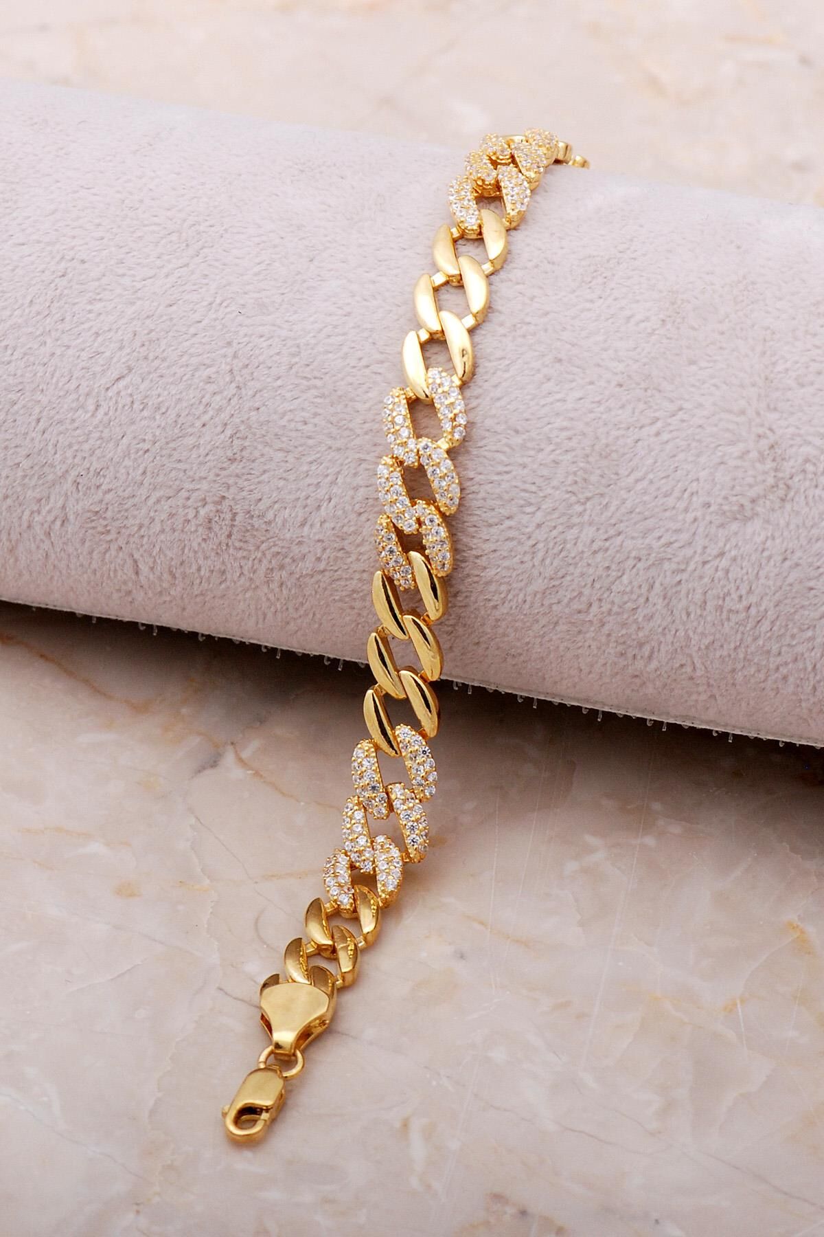 Gurmet Altın Yaldızlı Taşlı Gümüş Bileklik 3488