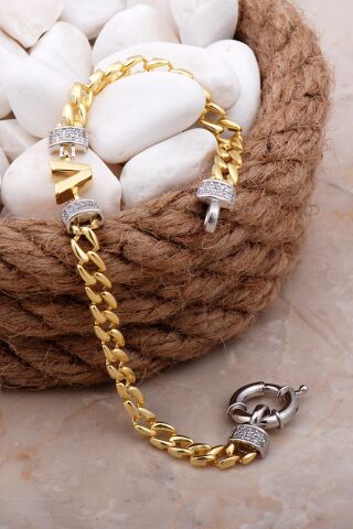 V Harfli Gurmet Altın Yaldızlı Gümüş Bileklik 4099