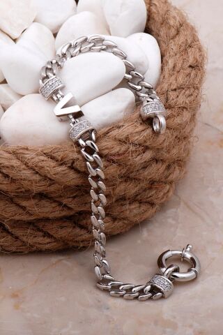 V Harfli Gurmet Rodyumlu Gümüş Bileklik 4100