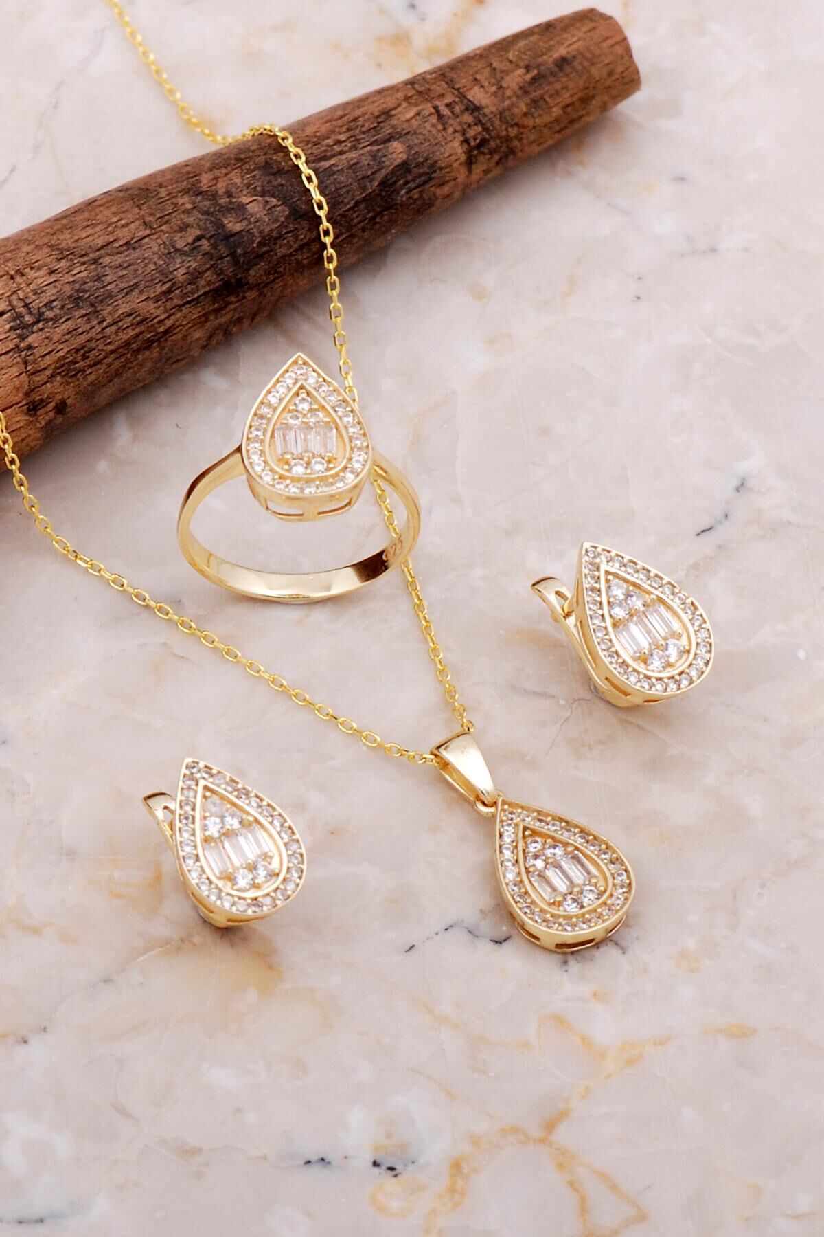 Damla Baget Altın Kaplama Gümüş Set 2665