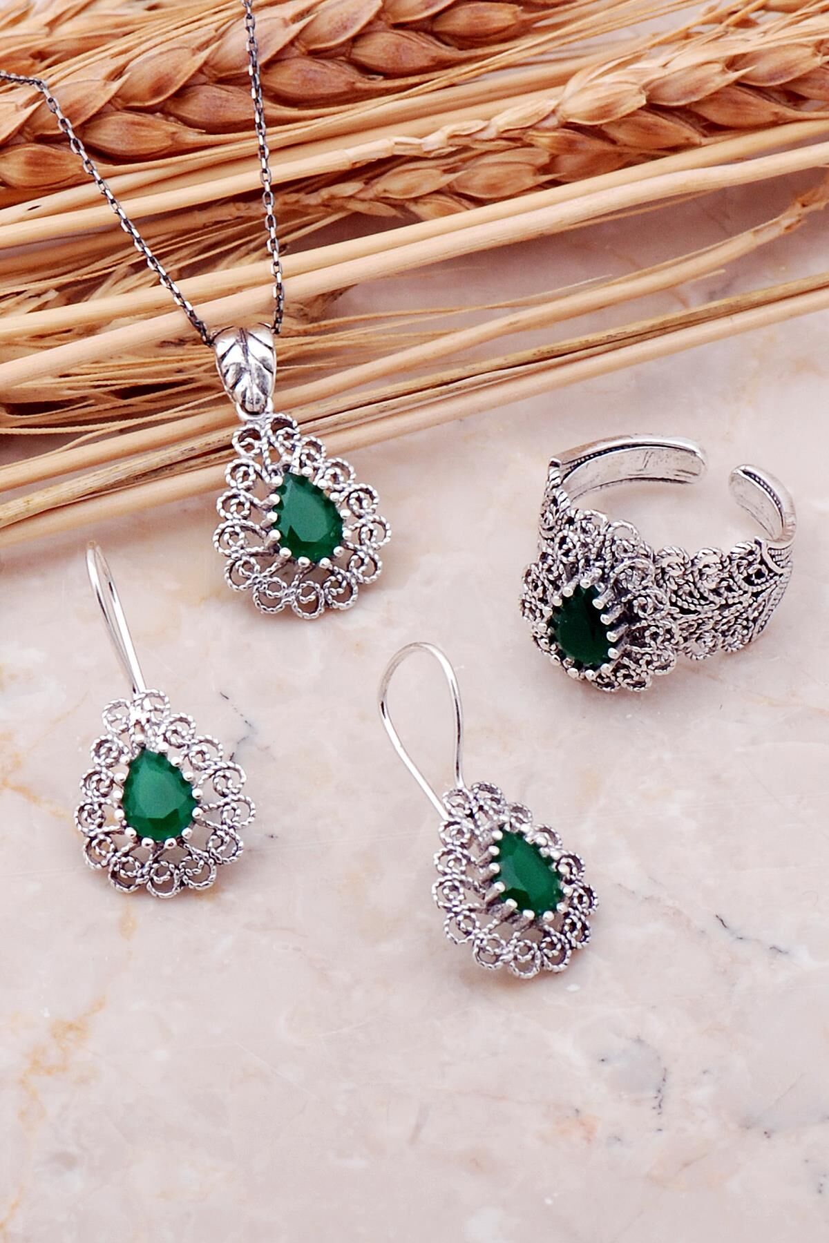 Kök Zümrüt Taşlı Telkari Elişi Damla Gümüş Set 2383