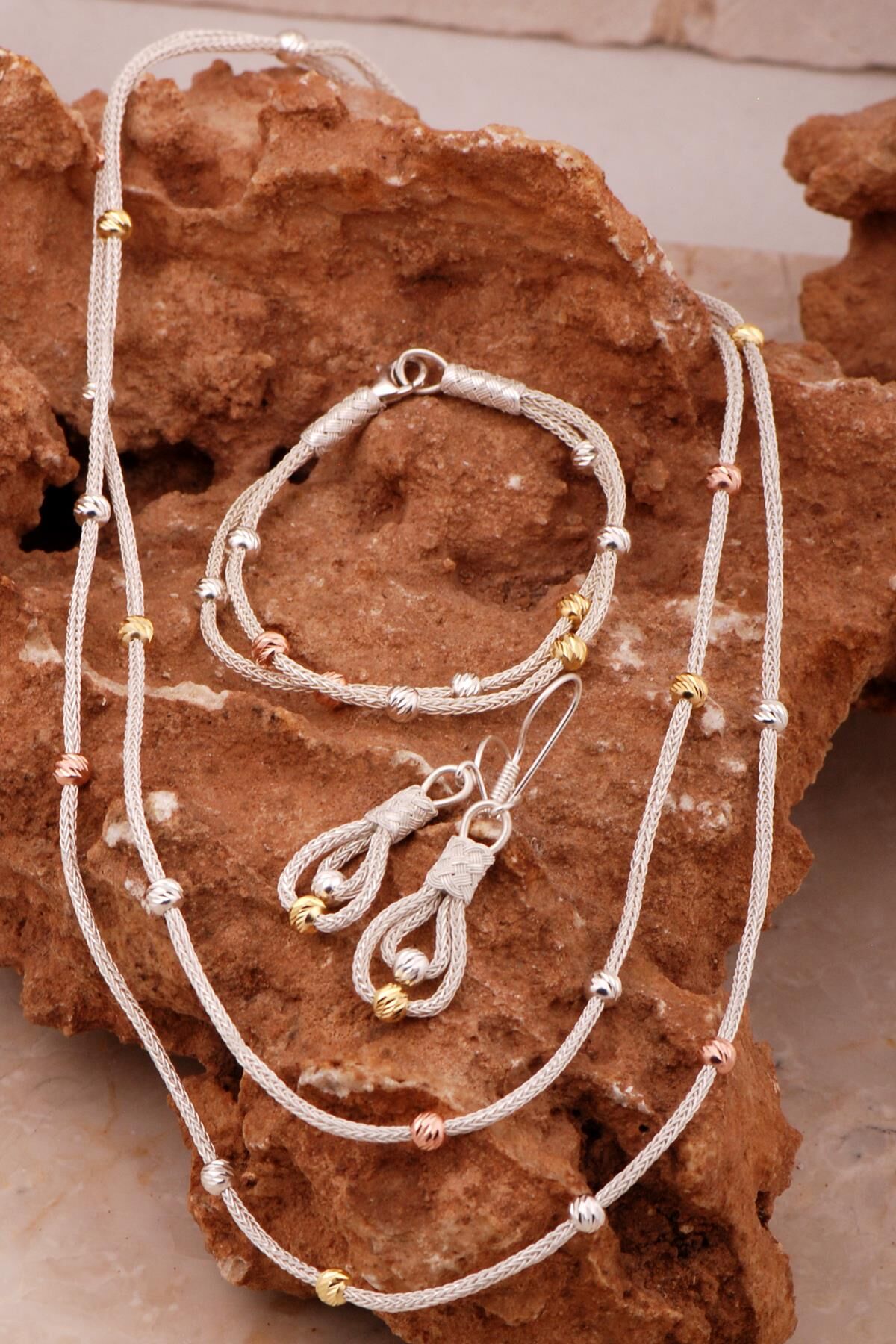 Kazaziye İşlemeli Elişi Dorika Tasarım 1000 Ayar Gümüş Set 2782