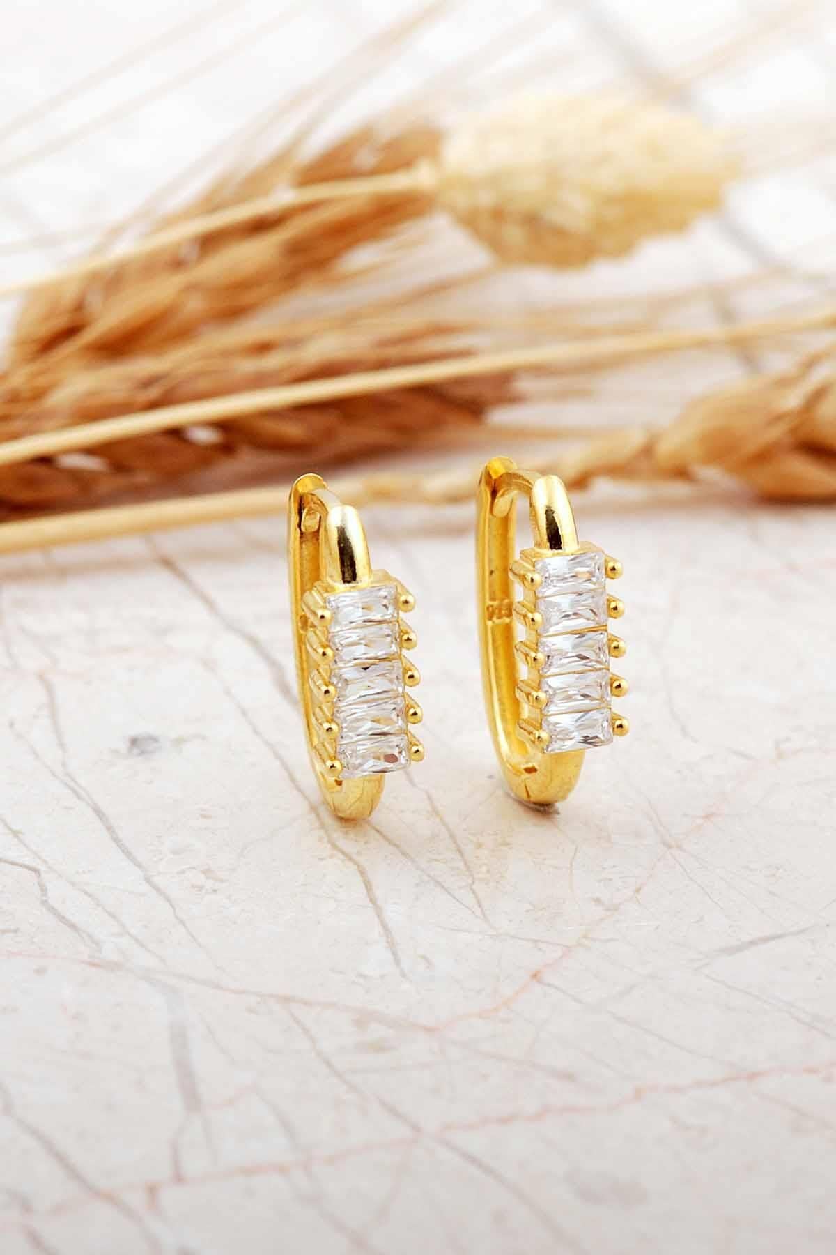 Baget Taşlı Oval Orta Boy Altın Kaplama Gümüş Küpe 7259