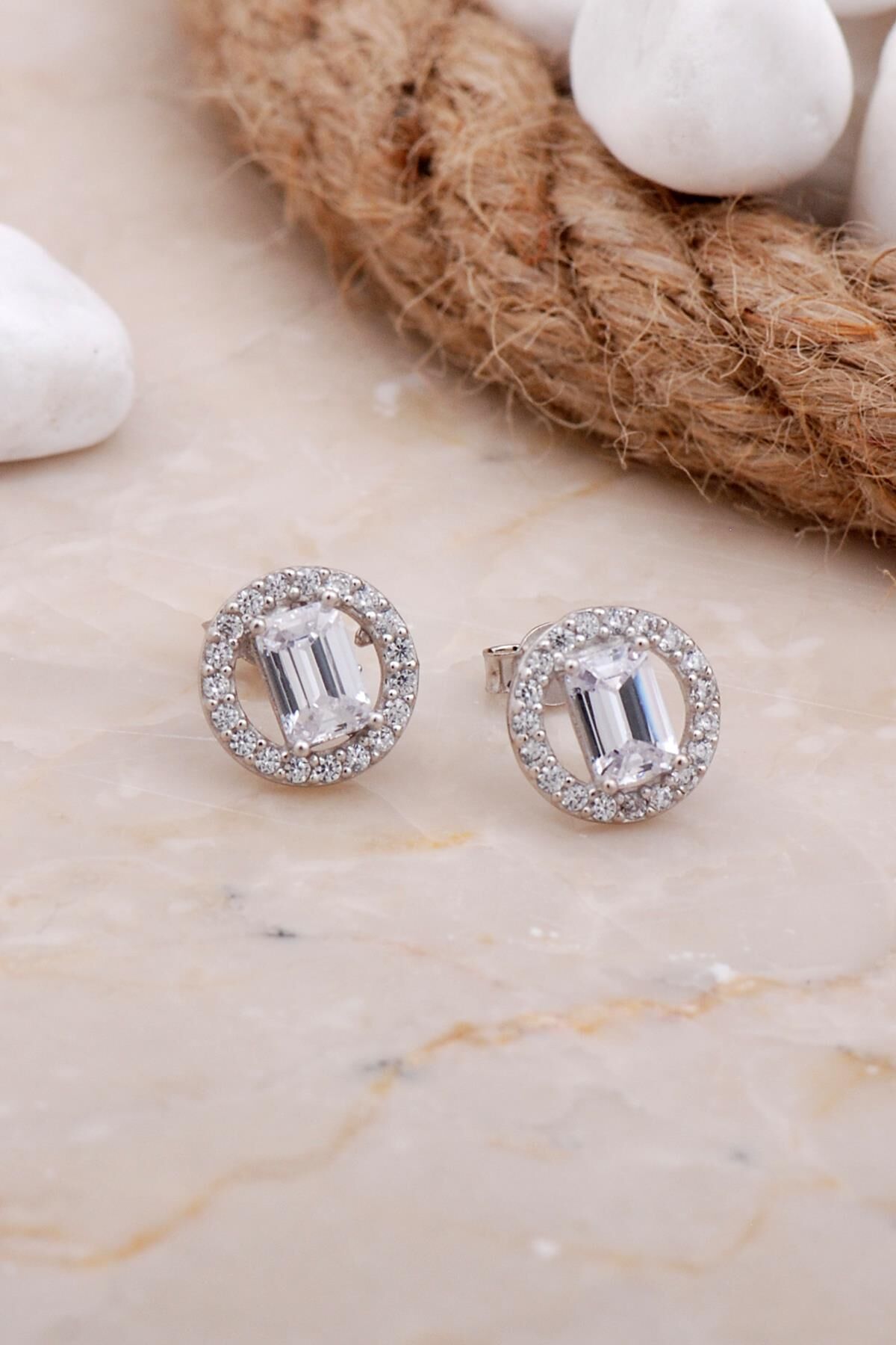 Baget Rodyumlu Gümüş Küpe 5815