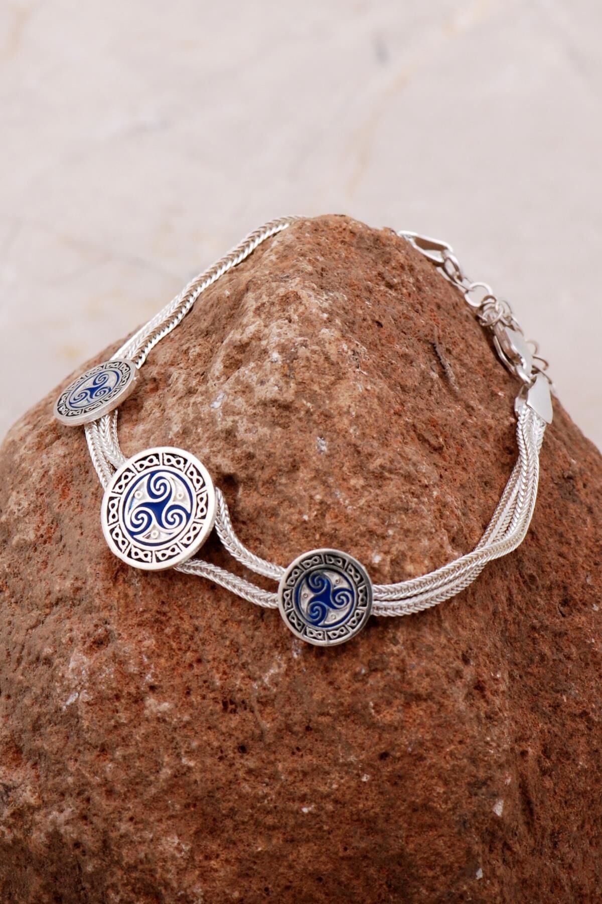 Desenli Mineli Elişi Hasır Gümüş Bileklik 4289