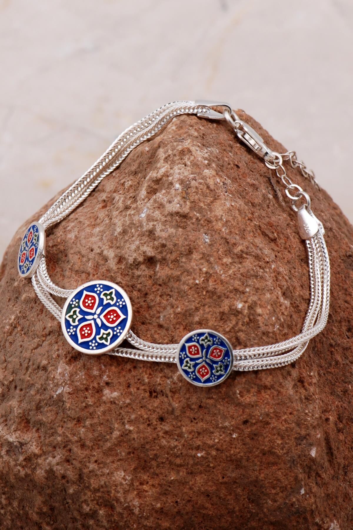 Anadolu Motifli Mineli Elişi Hasır Gümüş Bileklik 4291