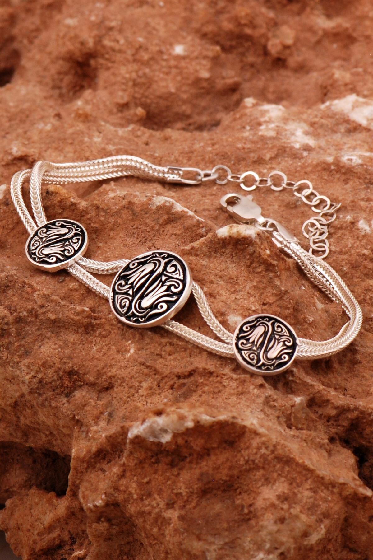 Midyat Hasır Laleli Elişi Gümüş Bileklik 4611