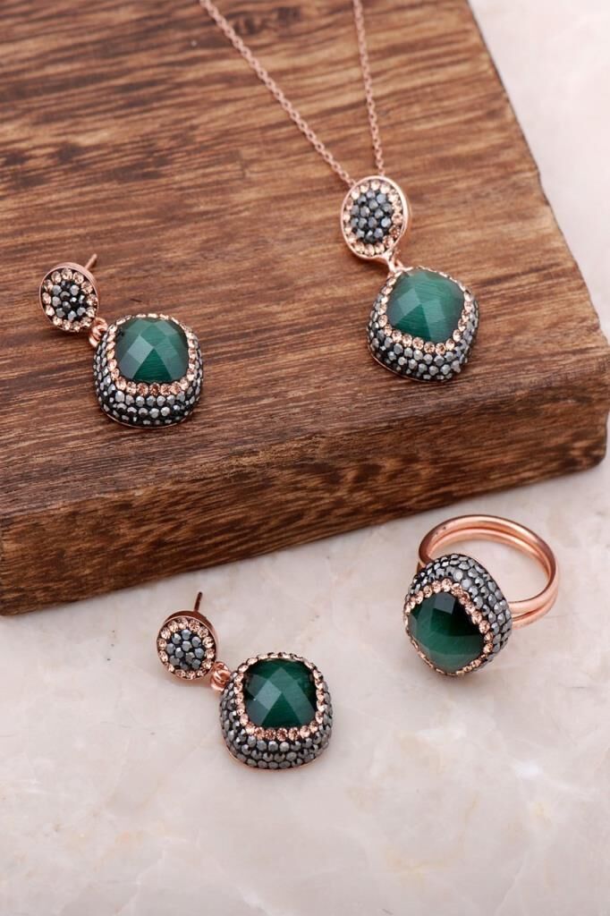 Kök Zümrüt Taşlı Elişi Rose Gümüş Set 1954