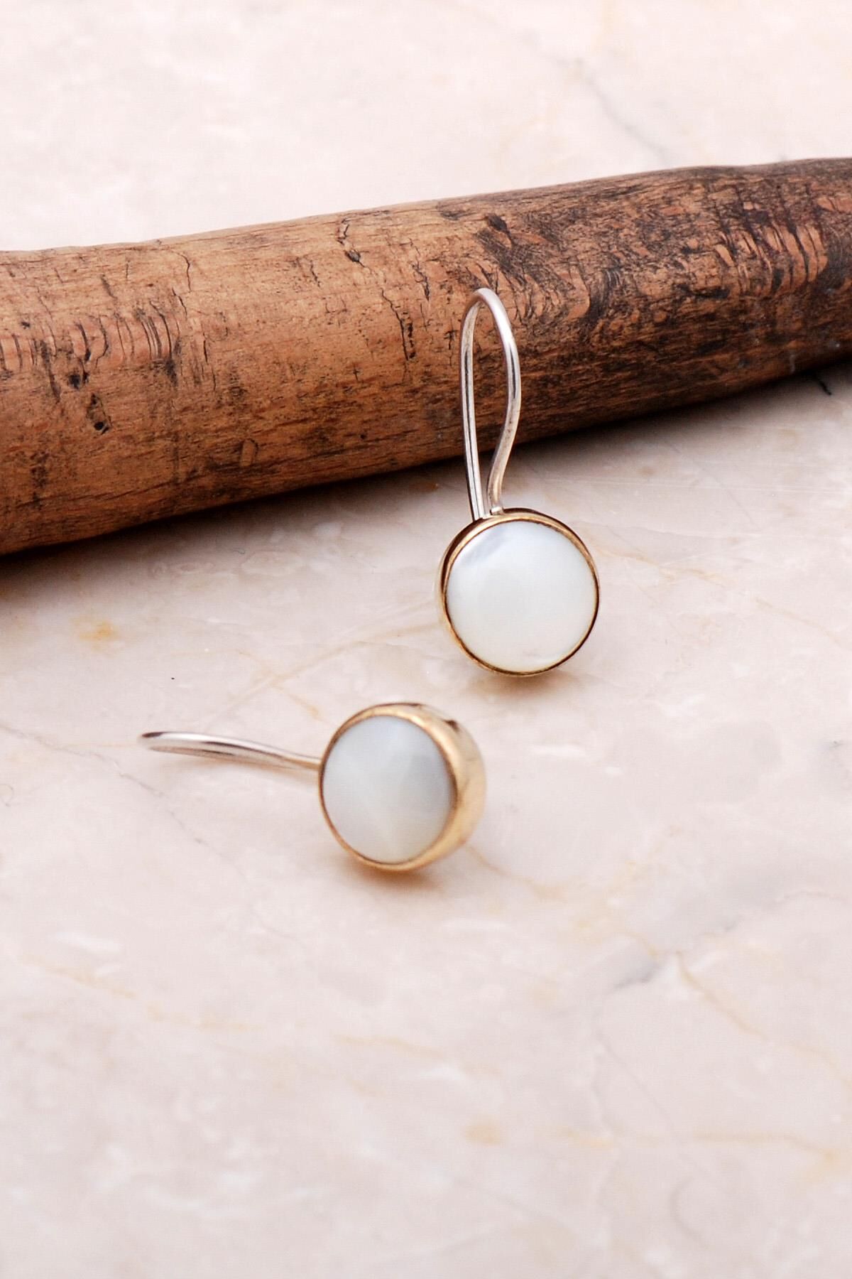 Sedef Taşlı Elişi Trend Gümüş Küpe 5079