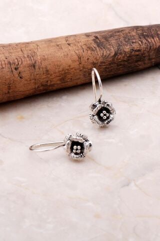 Çiçekli Oksitli Gümüş Elişi Tasarım Gümüş Küpe 5080