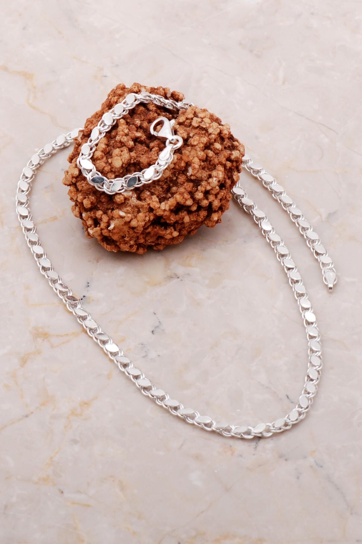 Pullu Elişi 50 Cm Gümüş Zincir Kolye 51