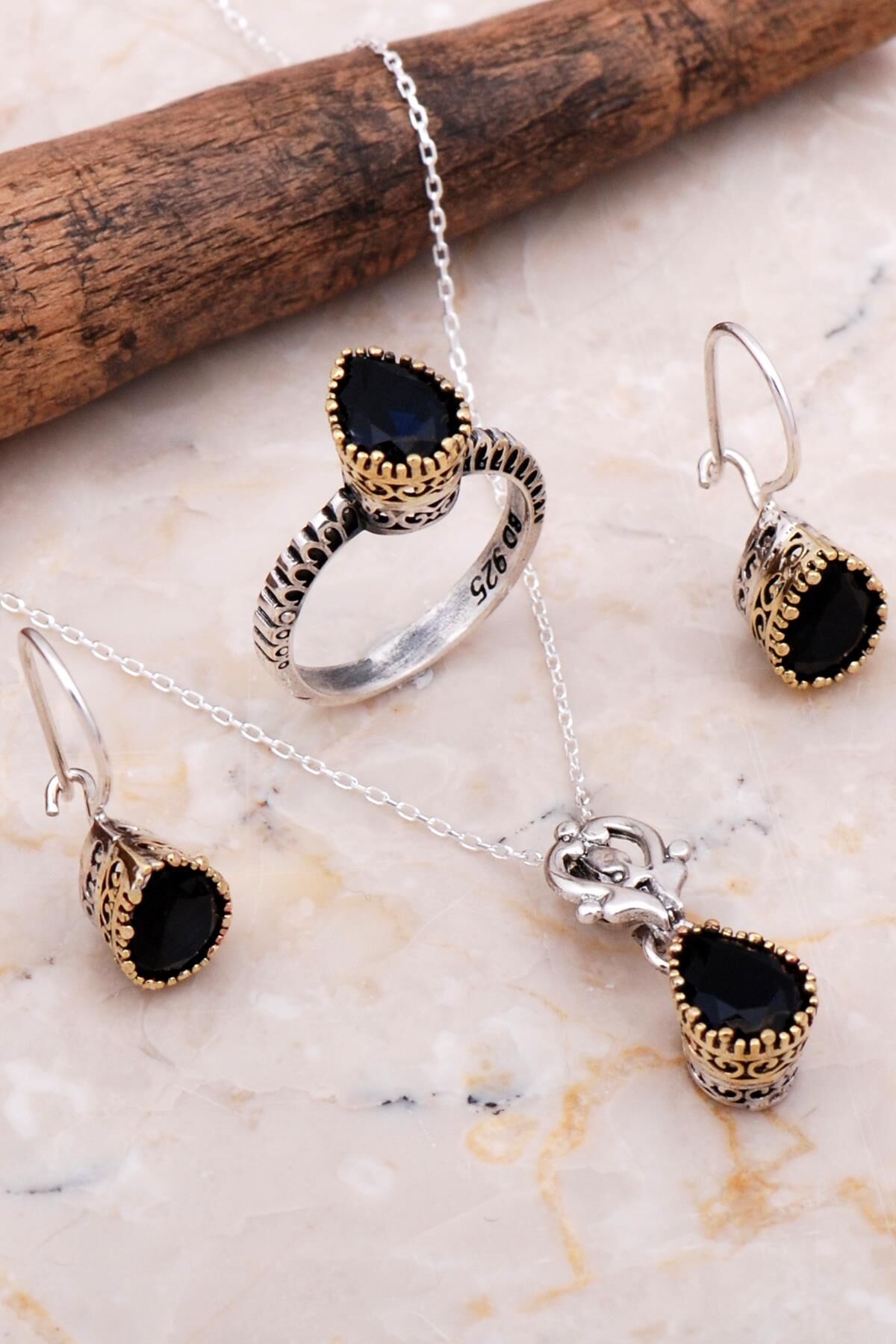 Safir Taşlı Elişi Tasarım Gümüş Damla Set 2054