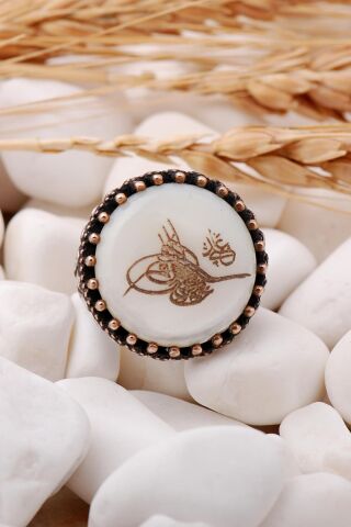 Osmalı Tuğralı Sedef Taşlı Elişi Gümüş Yüzük 64