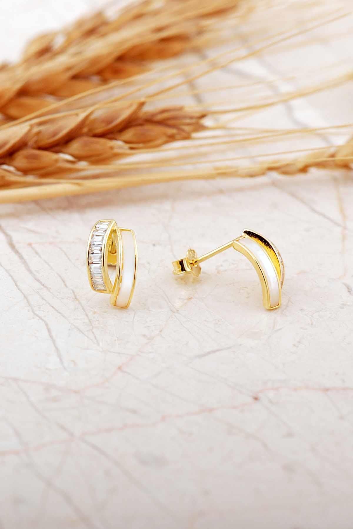 Sedef Taşlı Altın Kaplama Tasarım Gümüş Mini Baget Küpe 7266